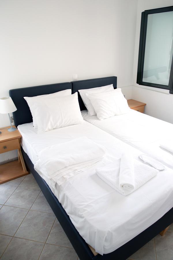 Geo Holiday Studios Kyparissia Exterior foto